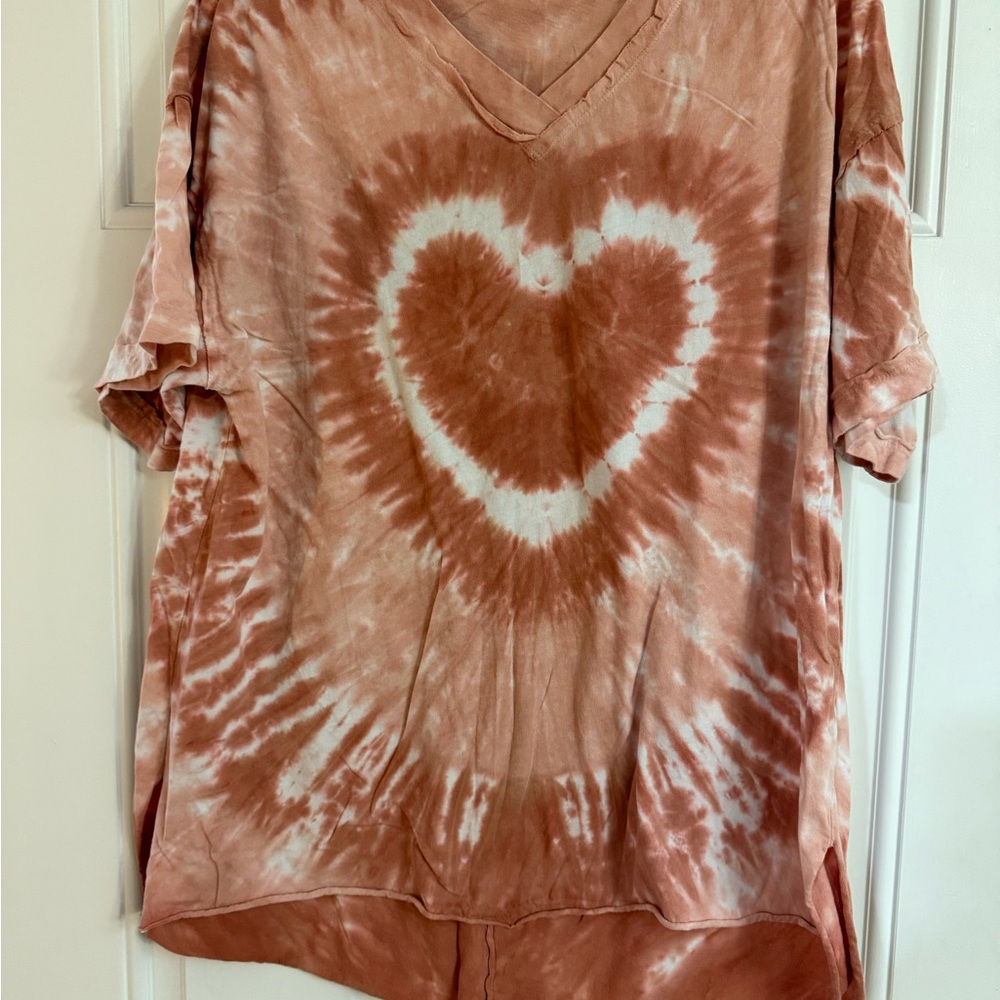 Easel Pink V-Neck Shirt